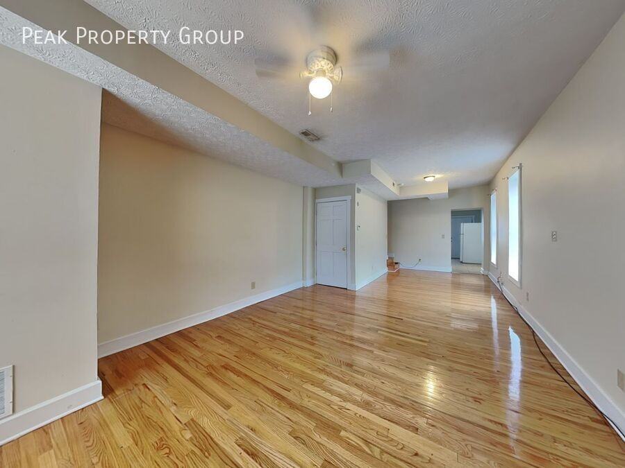 1393 Indianola Ave - Photo 6 of 15