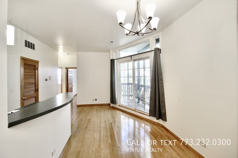 1645 N Clybourn Ave #2R - Photo 3 of 24