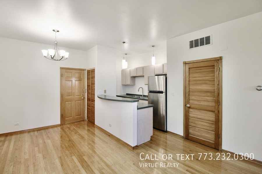 1645 N Clybourn Ave #2R - Photo 5 of 24