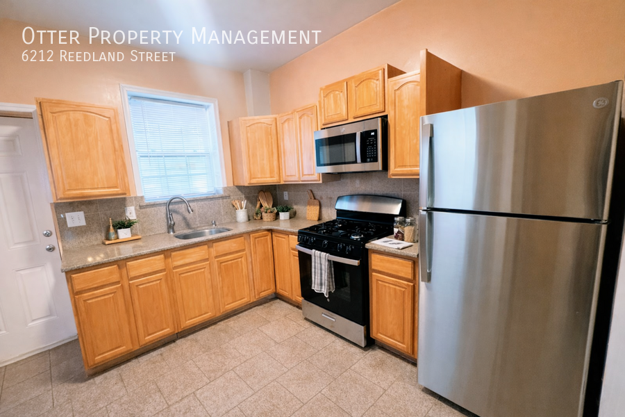 6212 Reedland St - Photo 4 of 21