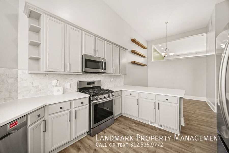 6431 W 64th Pl - Photo 3 of 32