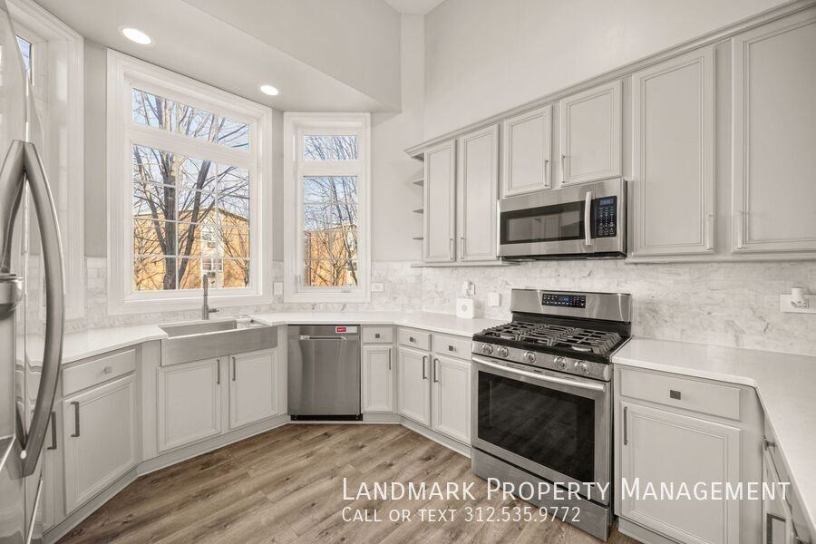 6431 W 64th Pl - Photo 4 of 32