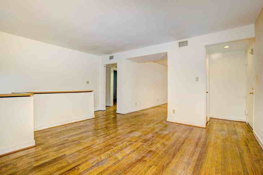 2204 Washington Ave #101 - Photo 4 of 14