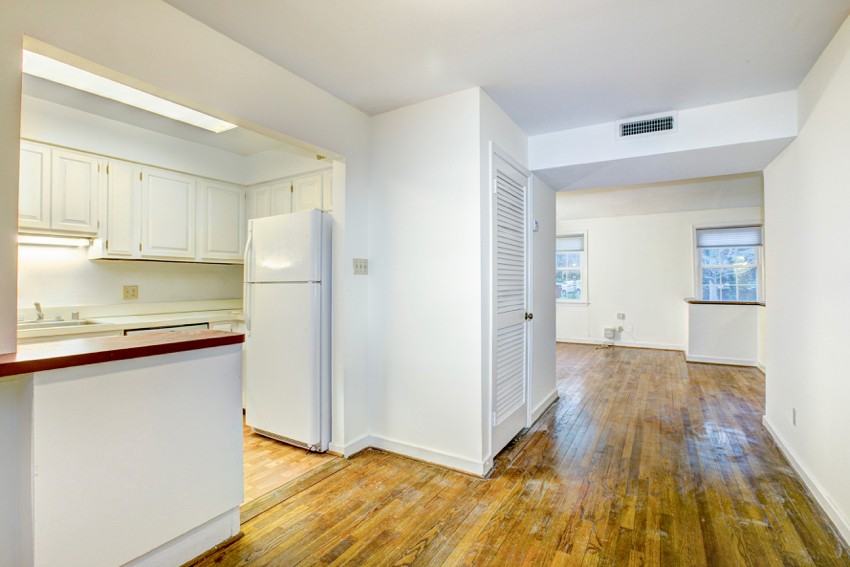 2204 Washington Ave #101 - Photo 5 of 14