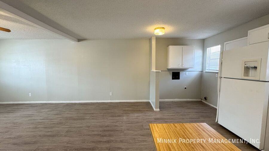 2310 W 16th St #A - Photo 7 of 23