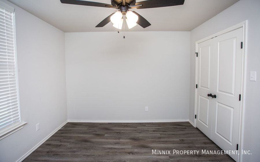 2709 137th St - Photo 4 of 35