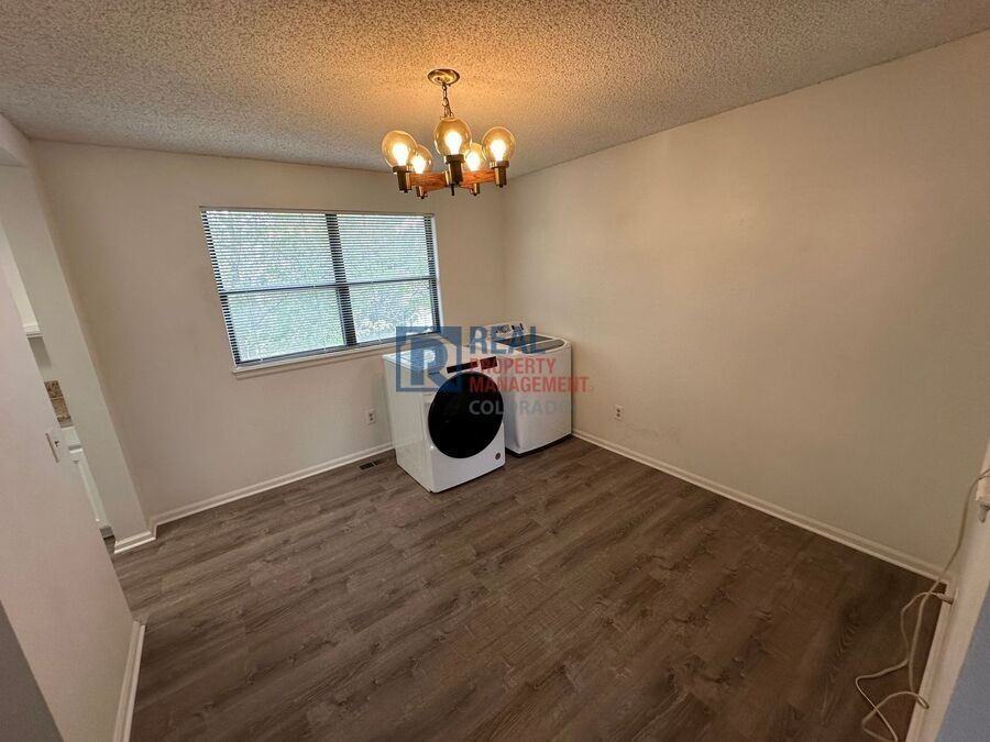 3528 S Richfield St - Photo 4 of 20