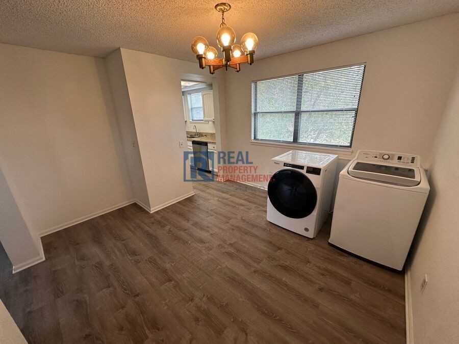 3528 S Richfield St - Photo 5 of 20