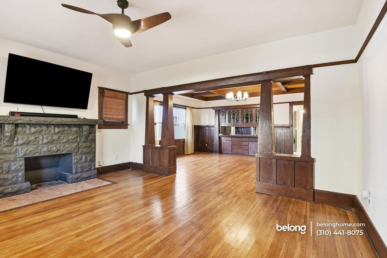 1610 W 36th Pl - Photo 2 of 19