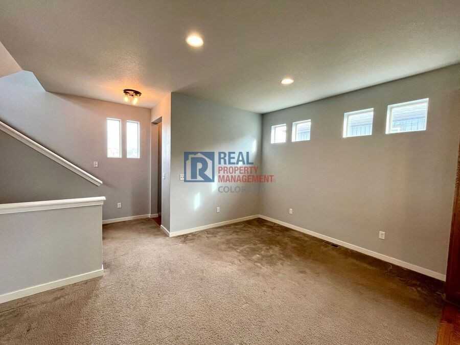 6187 Mineral Belt Dr - Photo 5 of 22