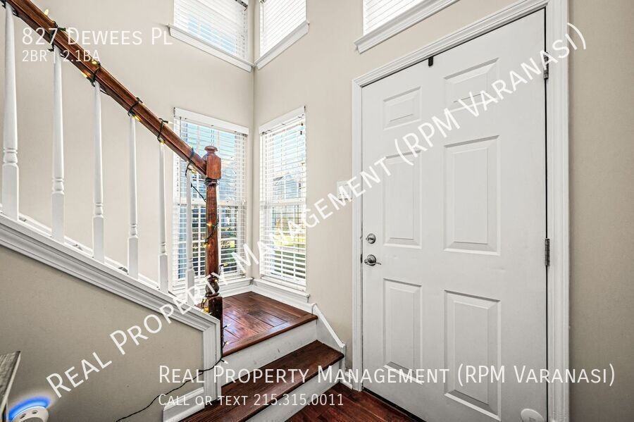 827 Dewees Pl - Photo 4 of 32