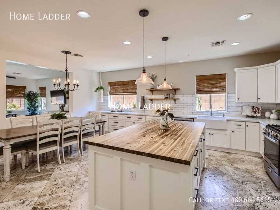 29683 N 69th Dr - Photo 3 of 30