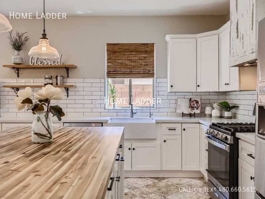 29683 N 69th Dr - Photo 4 of 30