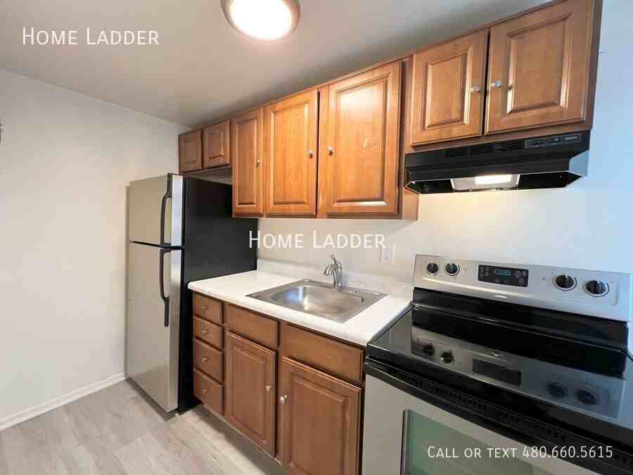 2115 N Oracle Rd #3101 - Photo 3 of 11