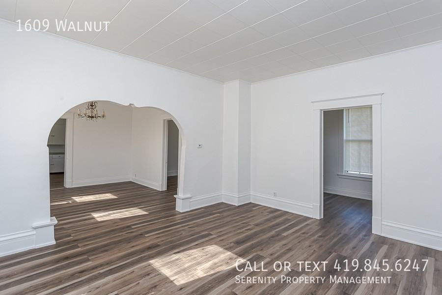 1609 Walnut St - Photo 4 of 23