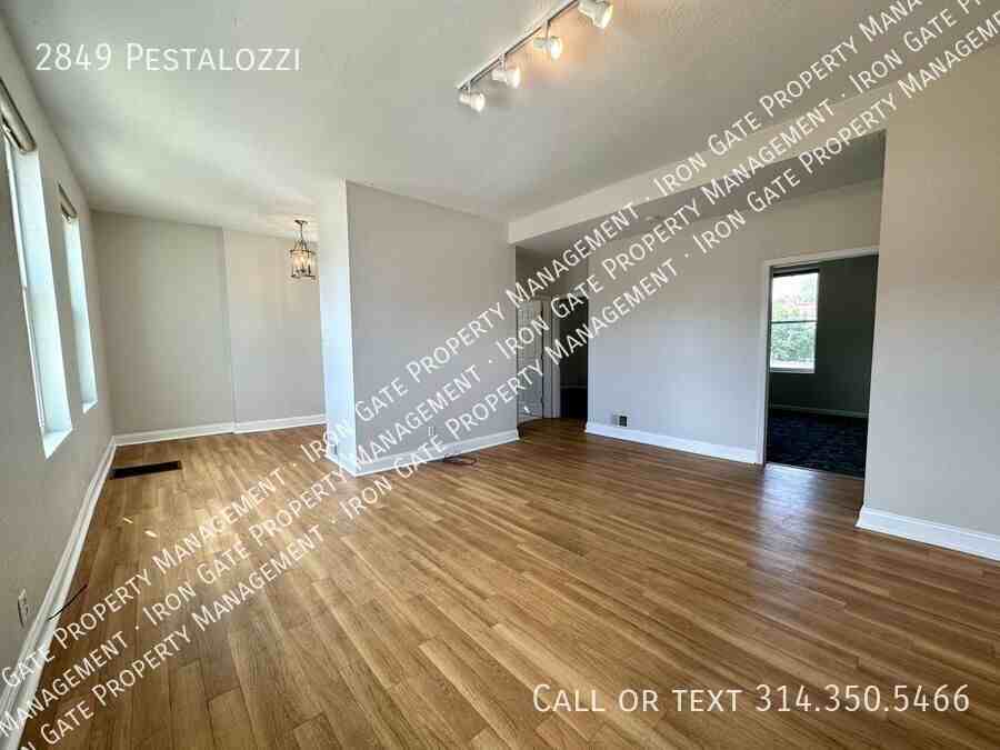 2849 Pestalozzi St - Photo 2 of 8