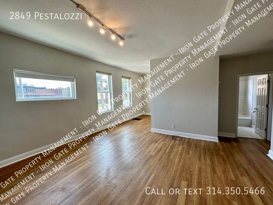 2849 Pestalozzi St - Photo 7 of 8