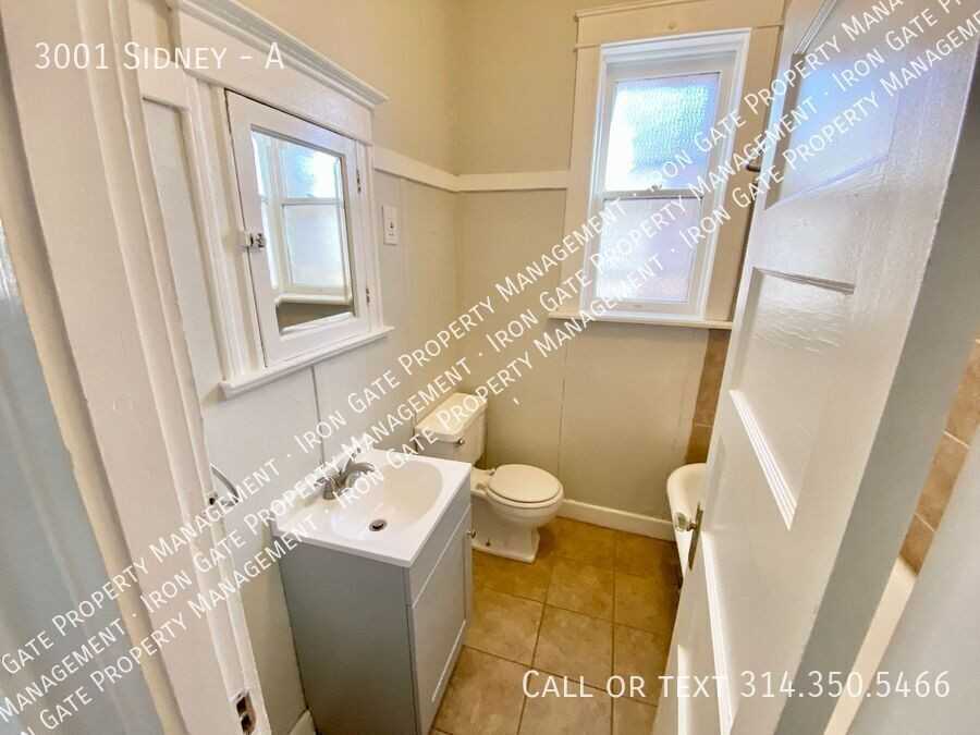 3001 Sidney St #A - Photo 6 of 13