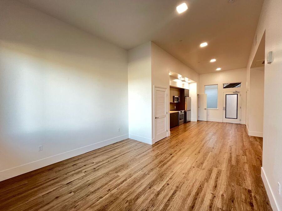 1545 32nd St #206 - Photo 2 of 24