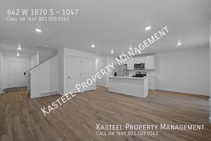 642 W 1870 S #1047 - Photo 2 of 23