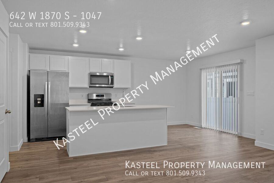 642 W 1870 S #1047 - Photo 5 of 23