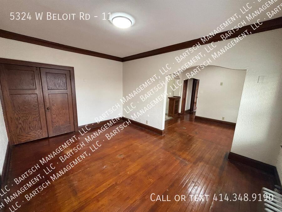 5324 W Beloit Rd #11 - Photo 2 of 8