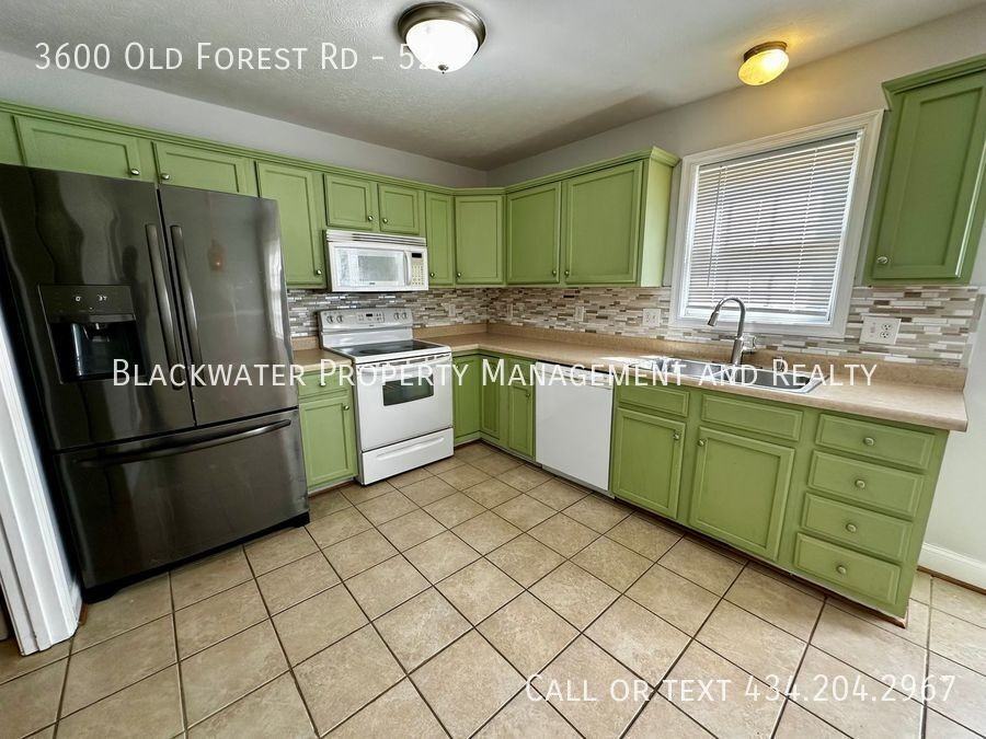 3600 Old Forest Rd #52 - Photo 5 of 17