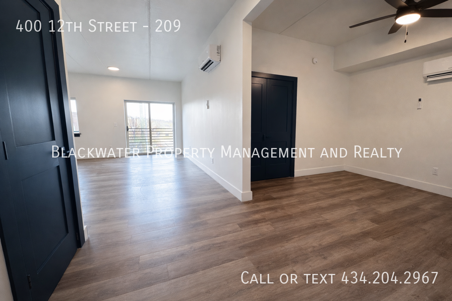 400 12th St #209 - Photo 2 of 9