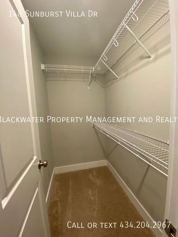 148 Sunburst Villa Dr - Photo 7 of 21