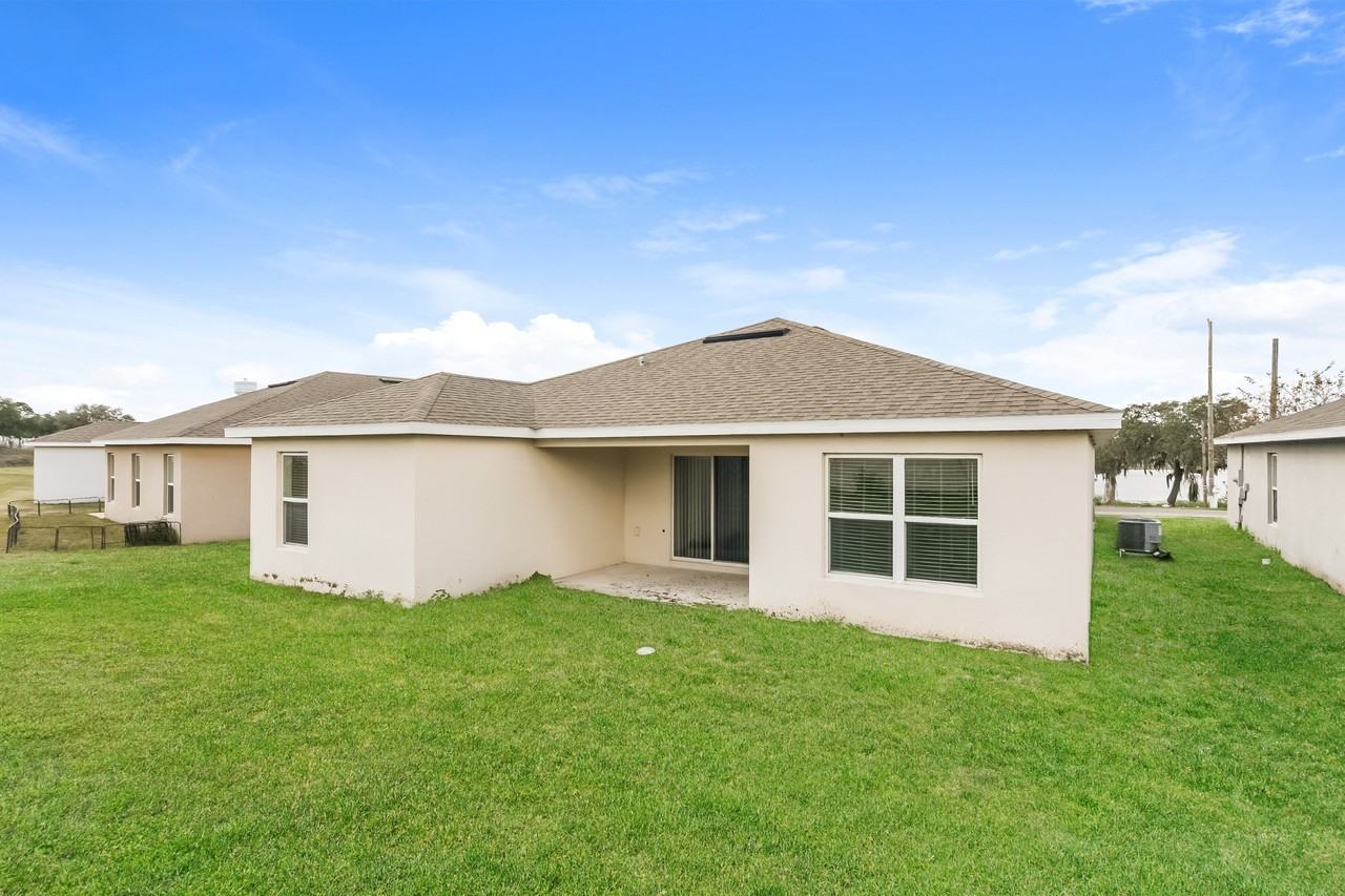 1381 Lucerne Loop Rd Ne - Photo 2 of 15