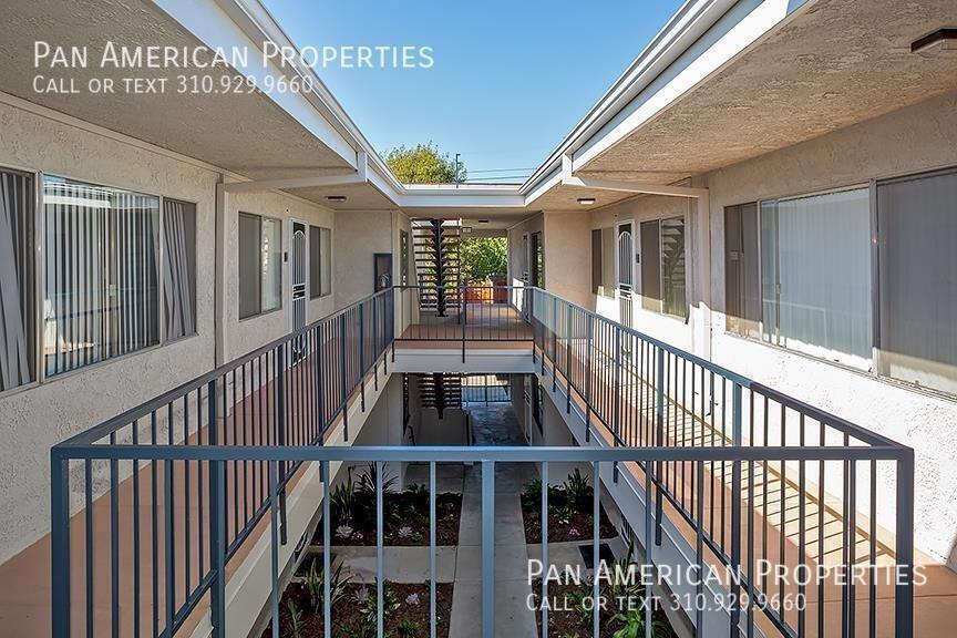 2704 Vanderbilt Ln #2 - Photo 4 of 35