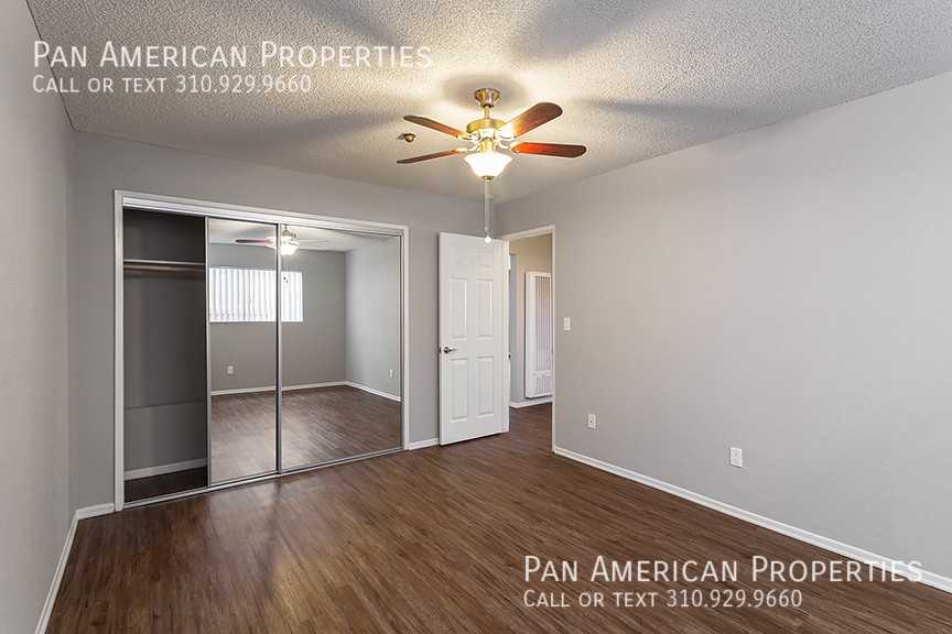 2704 Vanderbilt Ln #2 - Photo 5 of 35