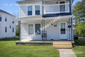 featured image of 175 1/2 Tynes St #2ndFL