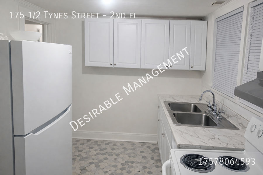 175 1/2 Tynes St #2ndFL - Photo 3 of 11