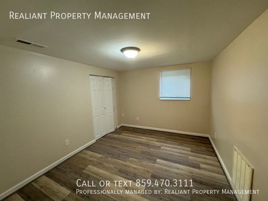 209 Lakeshore Dr #15 - Photo 3 of 15