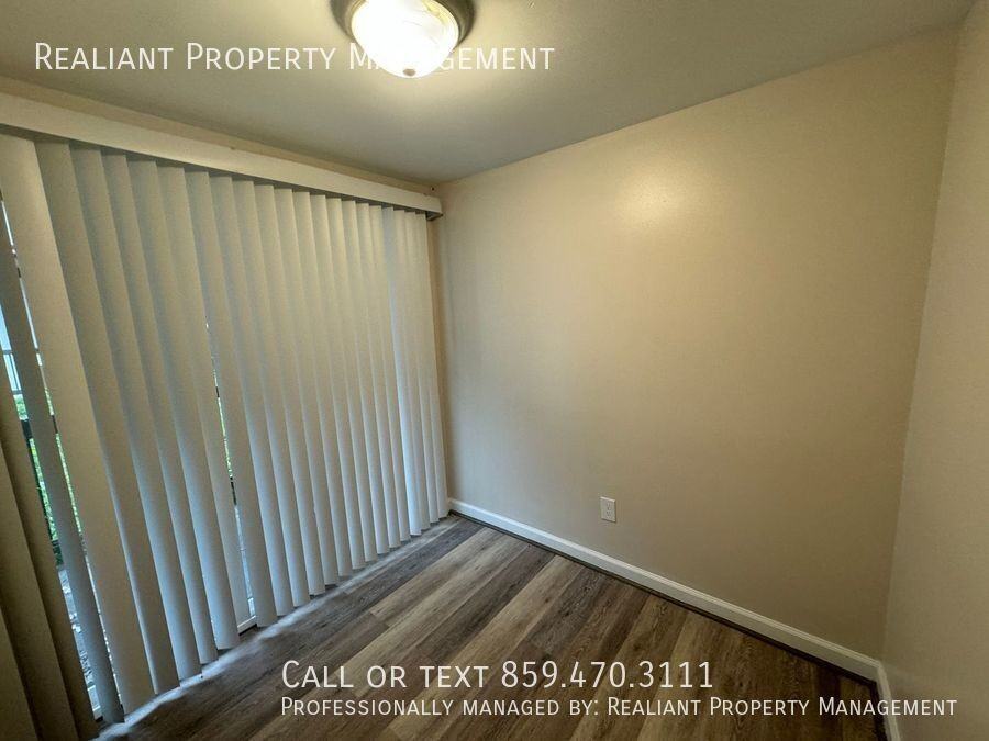 209 Lakeshore Dr #15 - Photo 5 of 15