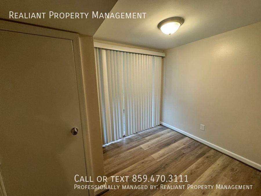 209 Lakeshore Dr #15 - Photo 6 of 15