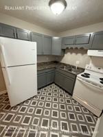 featured image of 209 Lakeshore Dr #5