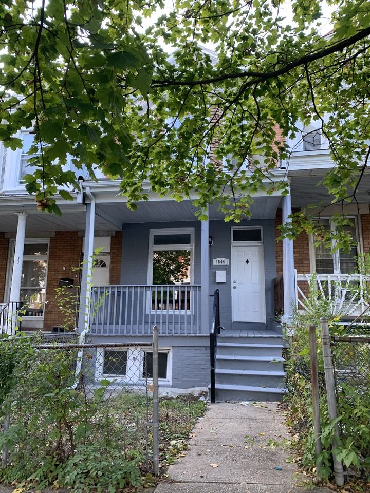 1644 Ashburton St - Photo 2 of 16