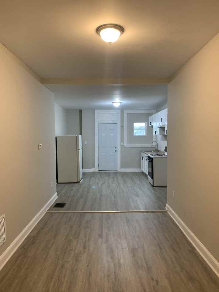 1644 Ashburton St - Photo 5 of 16