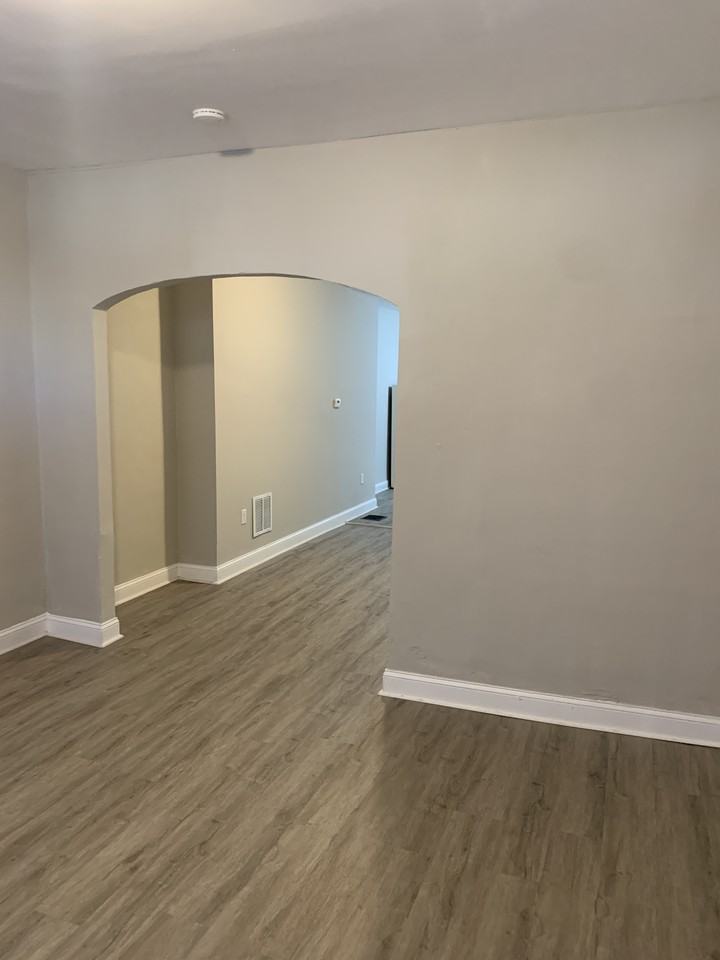 1644 Ashburton St - Photo 6 of 16