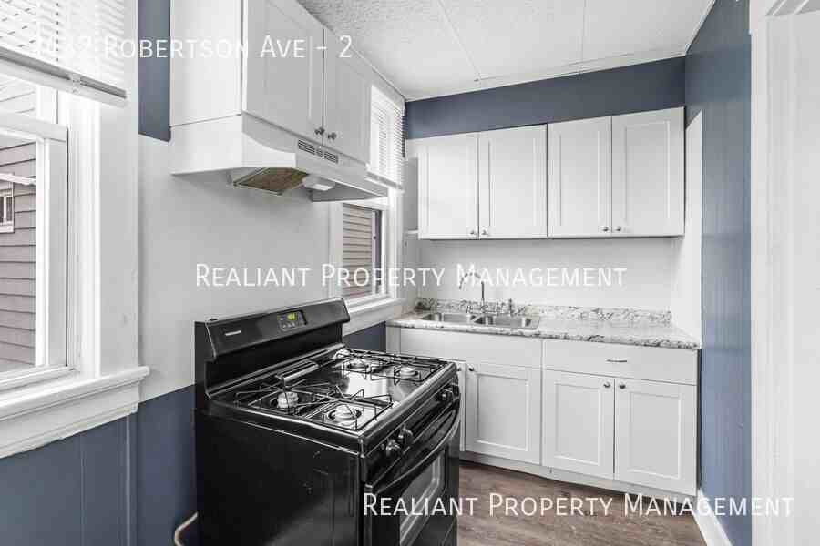 2432 Robertson Ave #2 - Photo 4 of 7