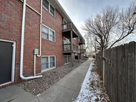 1833 Washington St #03 - Photo 1 of 1