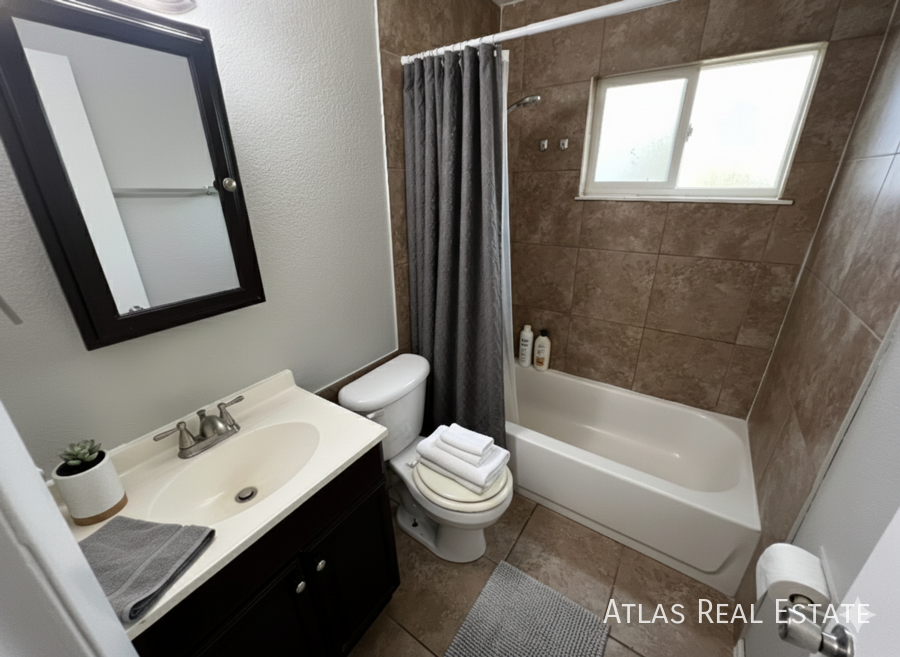 2707 N Chestnut St #1 - Photo 5 of 21