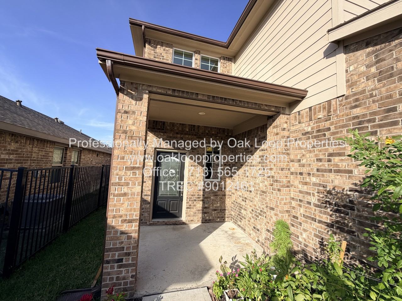 13106 Leisure Cove Dr - Photo 5 of 31