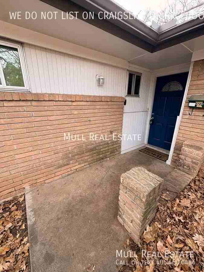 5704 Nw 33rd St - Photo 2 of 15