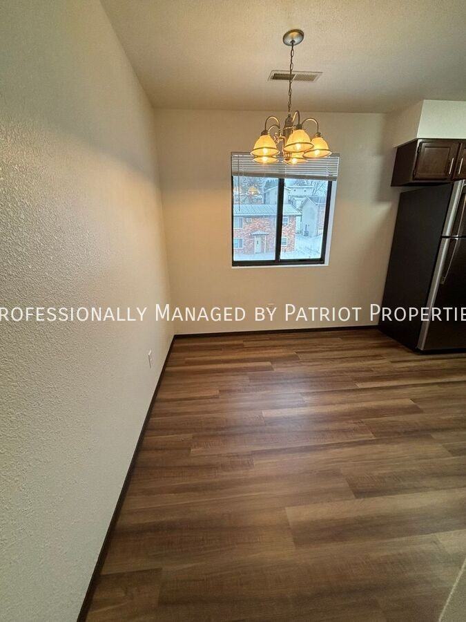 Hawkeye Apartments - Photo 2 of 18