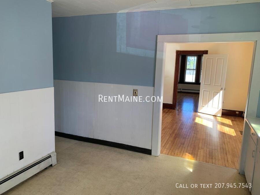 701 Main St #4 - Photo 6 of 11