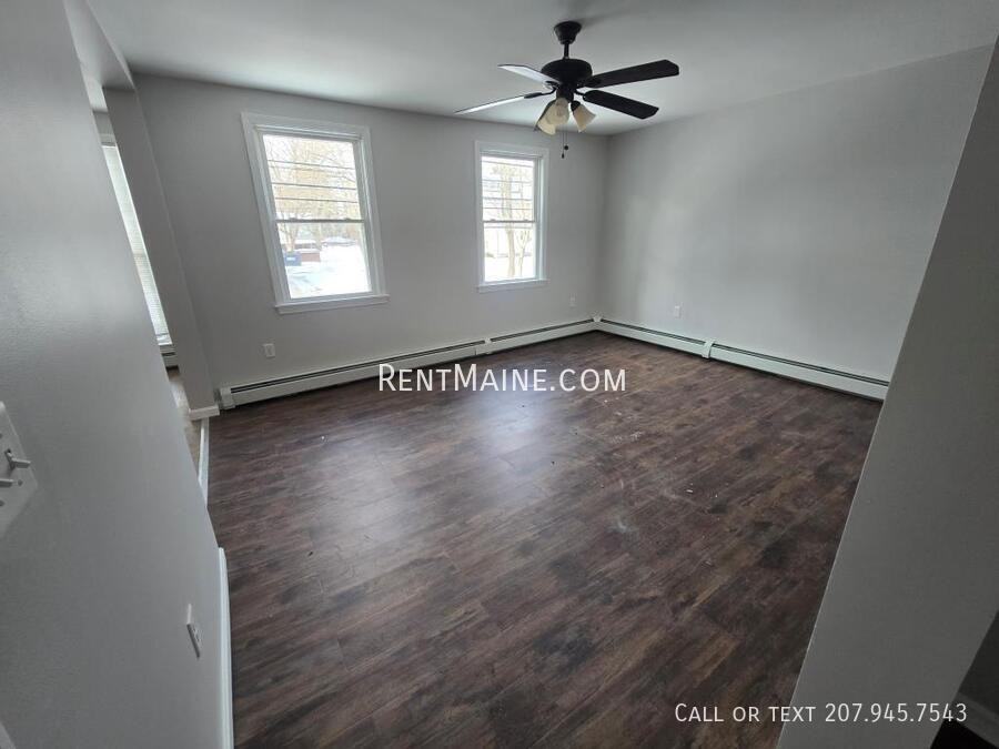 62 3rd St #3 - Photo 4 of 9