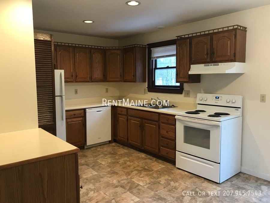 33 Burleigh Rd #8 - Photo 4 of 10